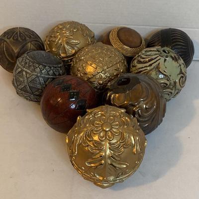 Decorative Balls (10)