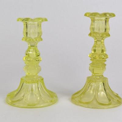 Vaseline Glass