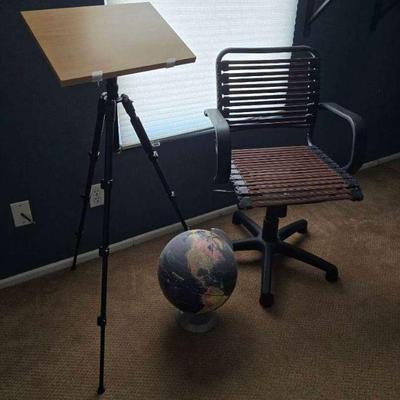 Ts138 globe and chair