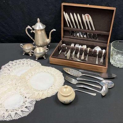 Ct769r vintage flatware set serving utensils & silver plated tea set