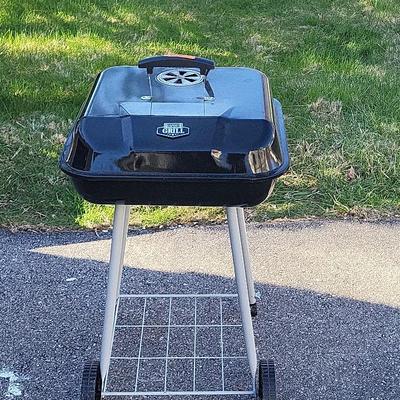 Outdoor Charcoal Barbecue Grill 