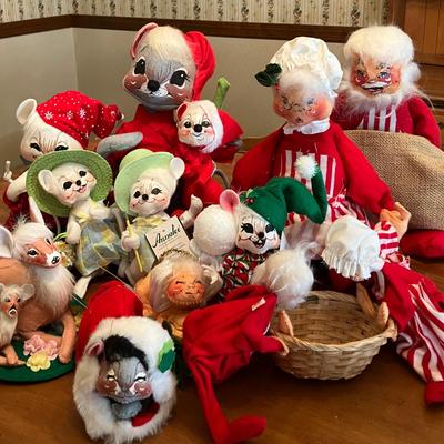 Annalee Dolls