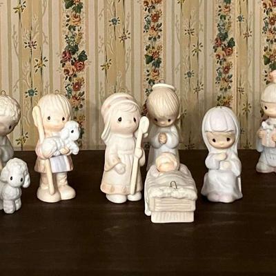 Precious Moments Christmas Nativity Set