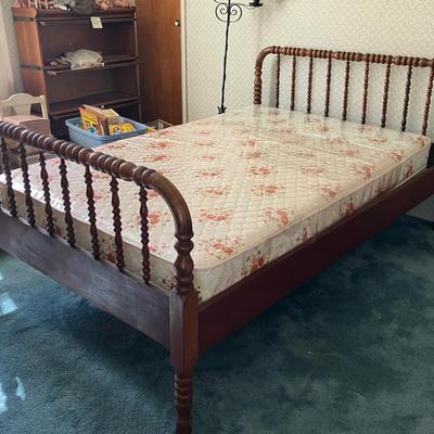 Twin Bed 