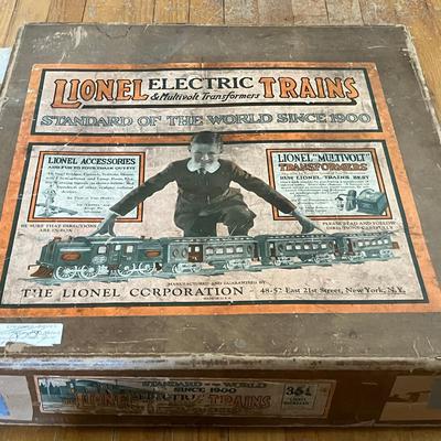 Lionel No. 352 Prewar Standard Gauge Train Set 