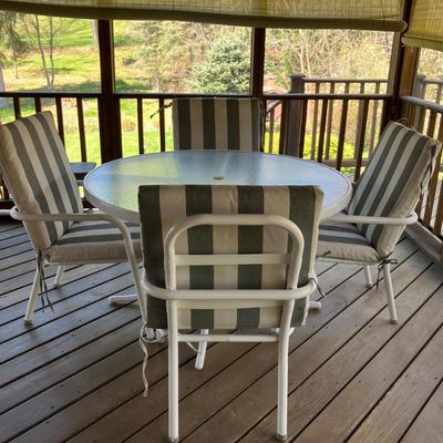 Patio Table and 4 Sunbeam Patio Chairs