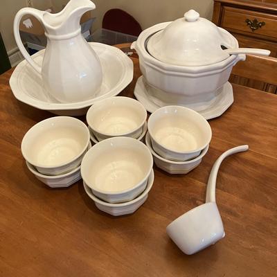 Pfaltzgraff "Heritage" Soup Tureen and Bowl Set and Pitcher and Basin Set