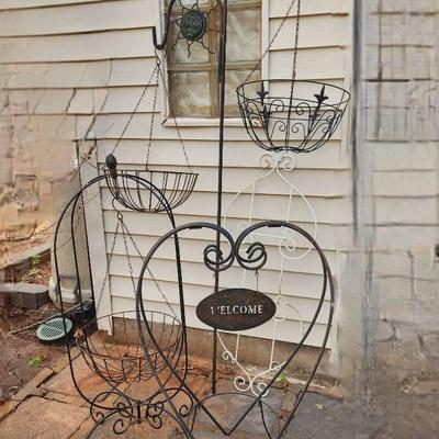 Plant Stands And Hangers