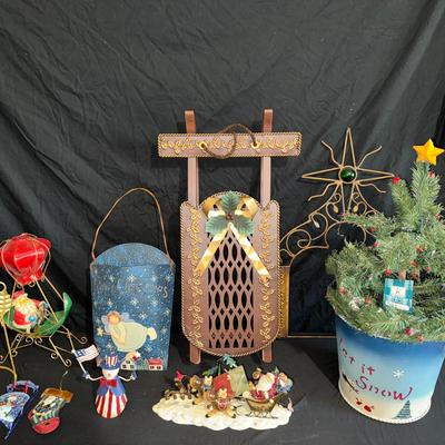 Metal Seasonal Decor 