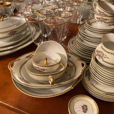 noritake china made in japan, nirvana, gold trim water glasses
