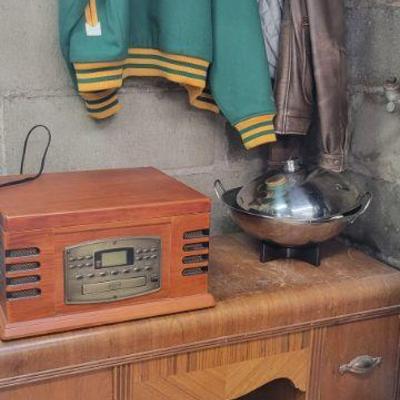 Throw Back Packers Jacket / Record Player 
