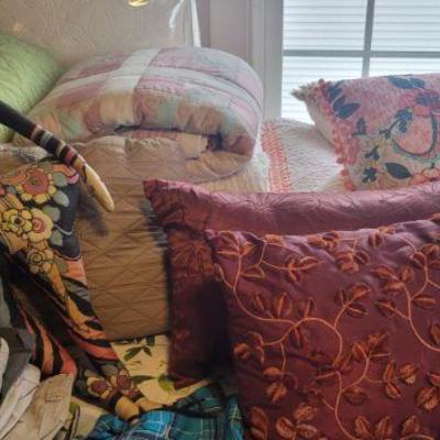 Pillows Bedding