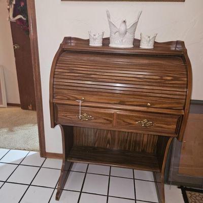 Small roll top