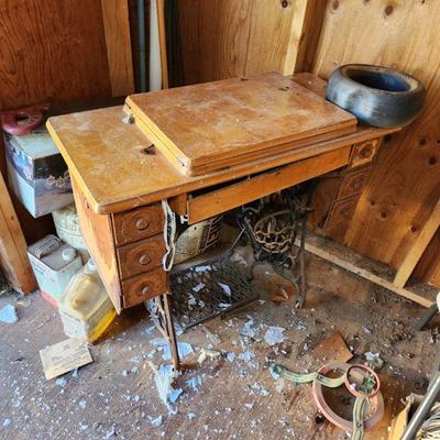 Estate sale photo