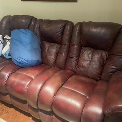 Recliner sofa 