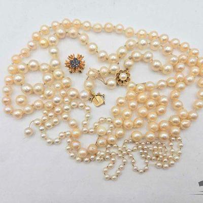 #744 • Broken Pearl Necklaces with 14k Gold Hardware and Amethyst, 104.4g
