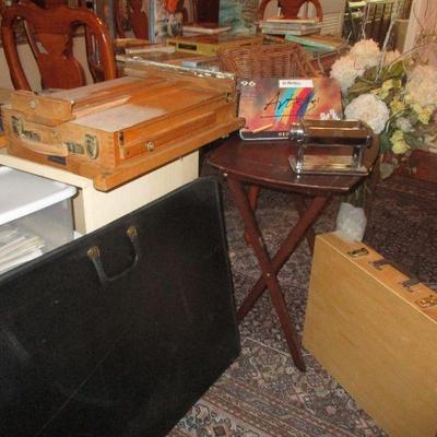 Portable Easel and Carrying Case