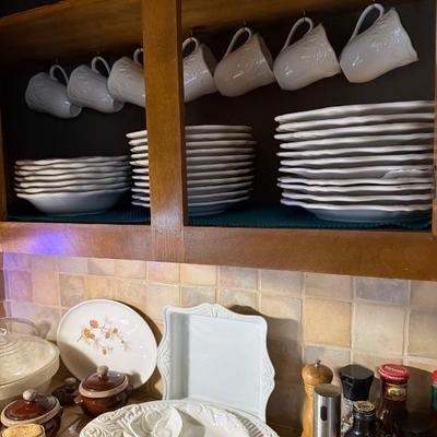 Exquisited Lenox Butlers Pantry