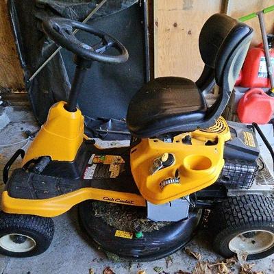 Cub Cadet 382cc OHV 30" Rear Engine Riding Mower