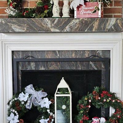 Christmas Joy Wreaths, Candles Holders And Decorations 
