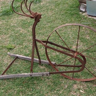 Vintage Farm Implement VERY COOL!
