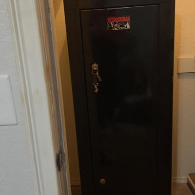 Outdoorsman Metal Gun Storage Cabinet With Two Locking Points & 3 Shelves