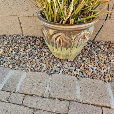 Outdoor pottery/art