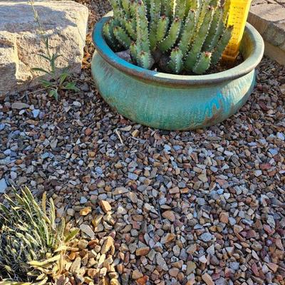 Outdoor pottery/art