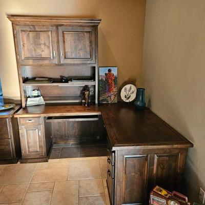 Beautiful solid wood desk!