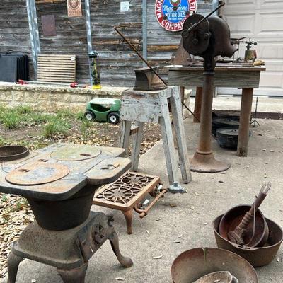 Estate sale photo