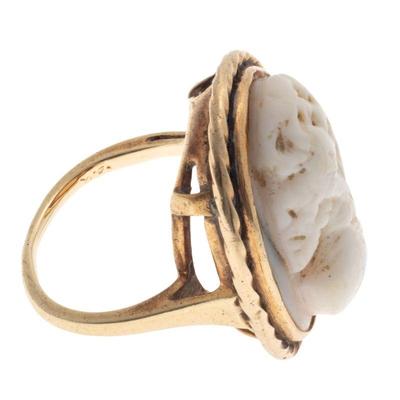Cameo, 14k Yellow Gold Ring