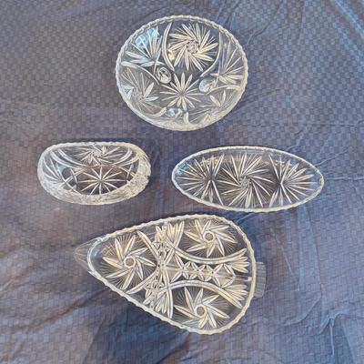 Set of 4 Vintage Cut Glass Serving Bowls and Dishes – Starburst Pattern