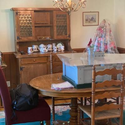 Gently used furniture and home decor