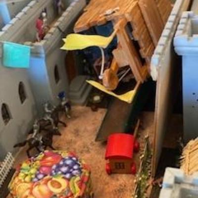 Custom made doll houses 