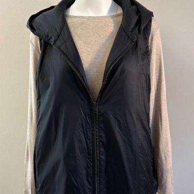 Black Vest & Beige T-Shirt – Eileen Fisher