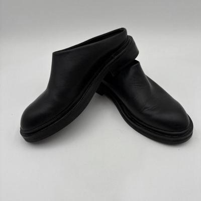 Black Leather Slides - Saint Agni