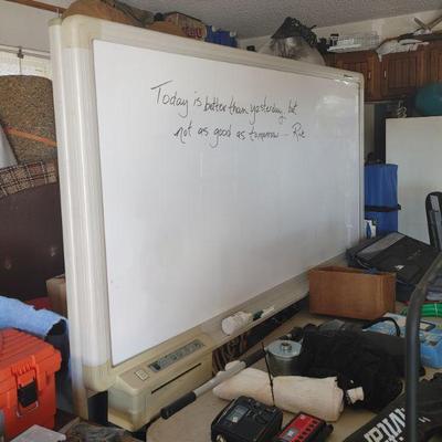 Scrolling White Board