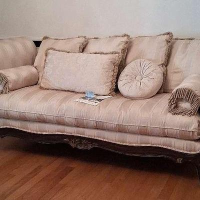 Elegant Carved Wood Sofa Lounge – Antique White Upholstery (Approx. 90")
