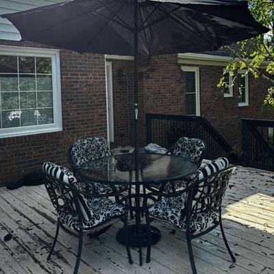 Outdoor Dining Set With Cushions