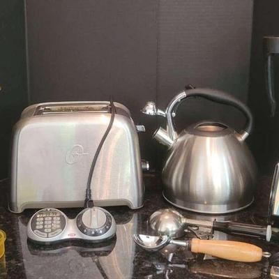 Vintage Osterizer Classic VIII Blender, Creative Home Teapot, Oster Toaster, Popcorn Pumper & More
