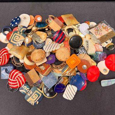 Ri205 mystery lot vintage artsy earrings