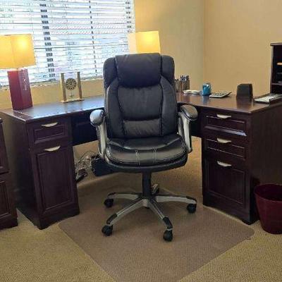 Ri212 desk bookcase, chair, and side drawer