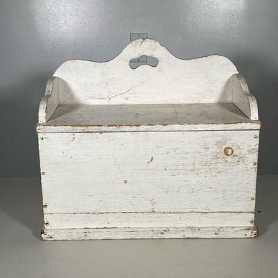 VINTAGE TOY CHEST | Vintage carved wood toy chest with removable top. - h. 18 x w. 19 x d. 9.5 in
