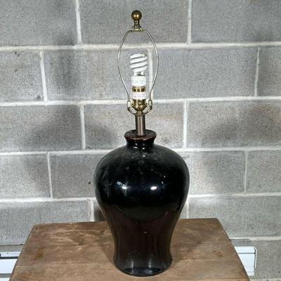 BLACK CERAMIC LAMP | Black ceramic urn lamp Dimensions: h. 27 x dia. 10 in.
