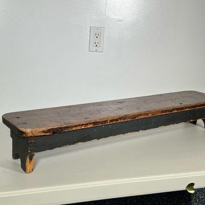 ANTIQUE WOOD FOOTSTOOL | Antique wood footstool, hammerhead/forged nails noted. Dimensions: h. 5.5 x l. 36 x d. 8 in
