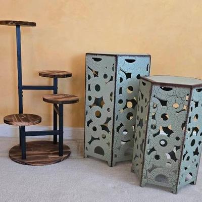 Antique Green Crackled Metal Accent Stand, Wood And Metal Plant Stand