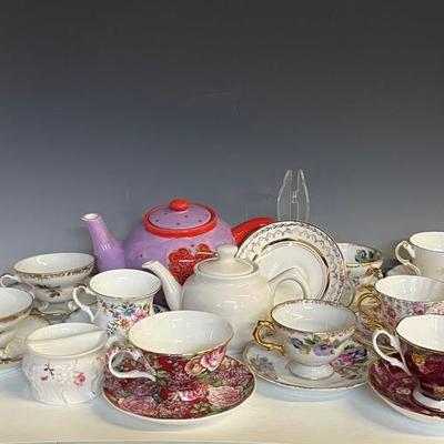Vintage Porcelain Teacups and Teapots 