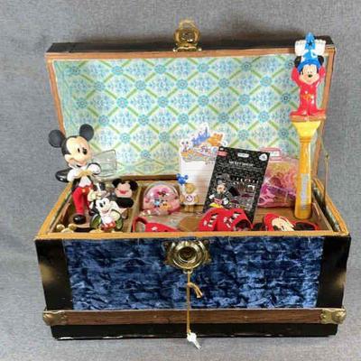 Mickey treasure chest