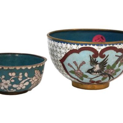 2 PIECES OF BLUE AND WHITE CHINESE CLOISONNE