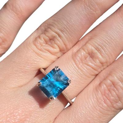ESTATE 14K EMERALD CUT BLUE TOPAZ RING SZ 4.75